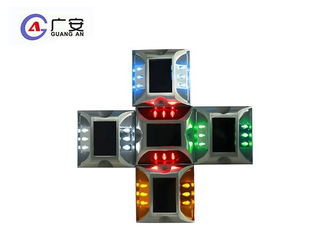 太陽能道釘小四方雙面3燈
