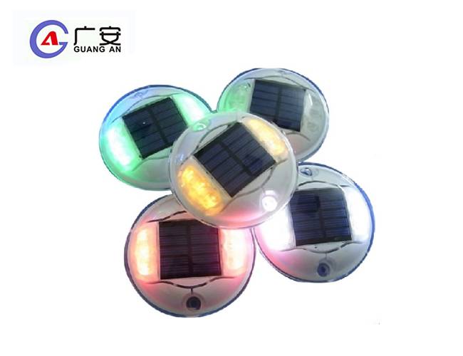 太陽能6燈圓形塑料道釘